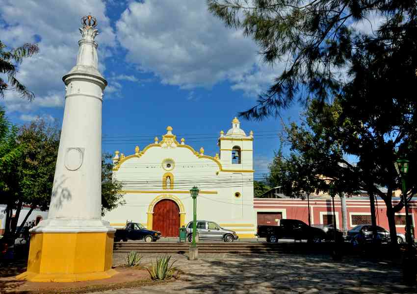 lugares para visitar en honduras